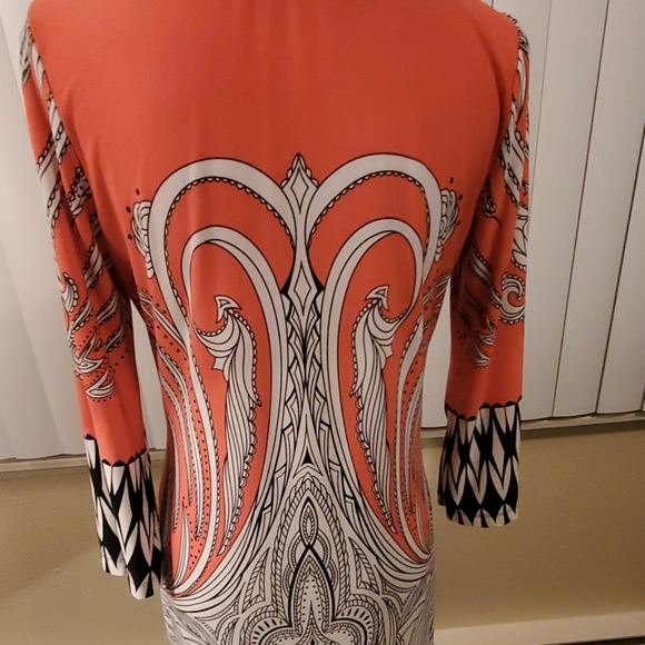 Dress - Picture 3 of 3